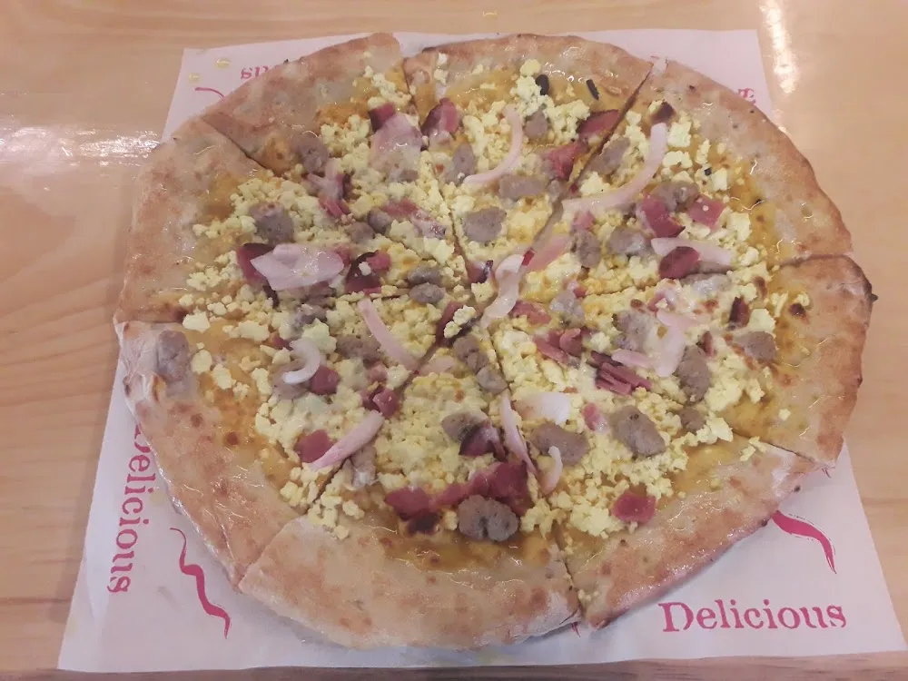A Breakfast Pizza